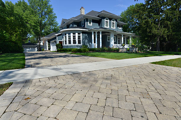 Best Driveway Paving Contractor  in Huntertown, IN